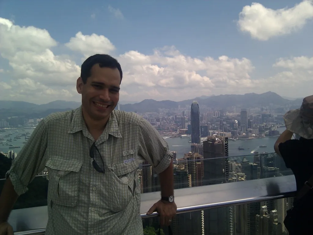 Luis at Victoria Peak, the morning after